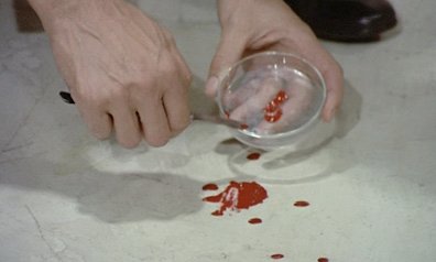 L'Homme Sans Visage. Le sang accusateur.